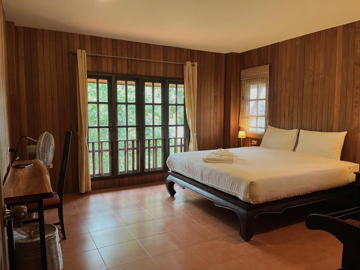 Symphony Villa Nai Harn Extérieur photo
