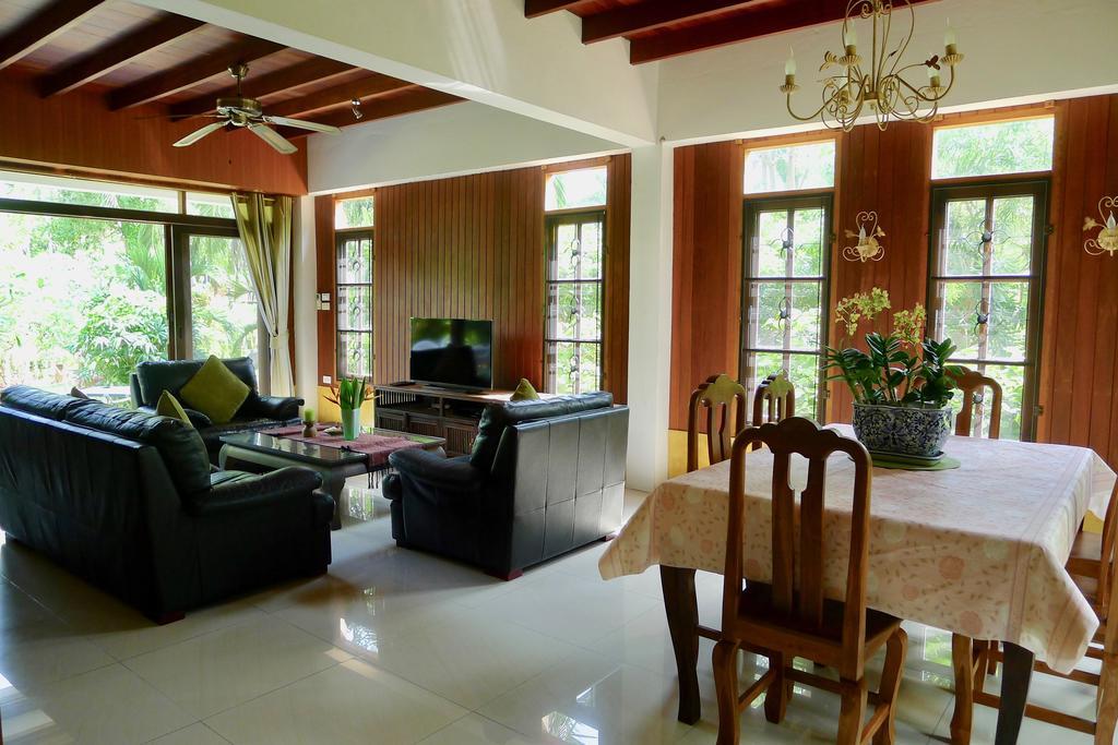 Symphony Villa Nai Harn Extérieur photo