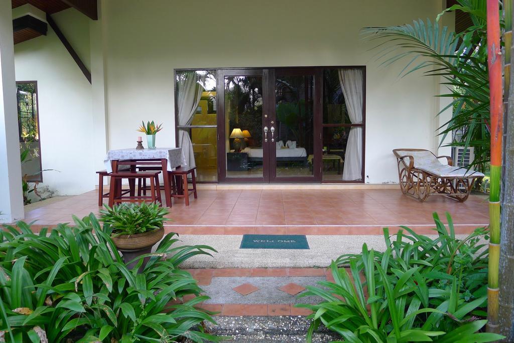 Symphony Villa Nai Harn Extérieur photo